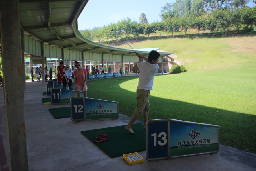 2014 older Thai tour the fourth stop: golf